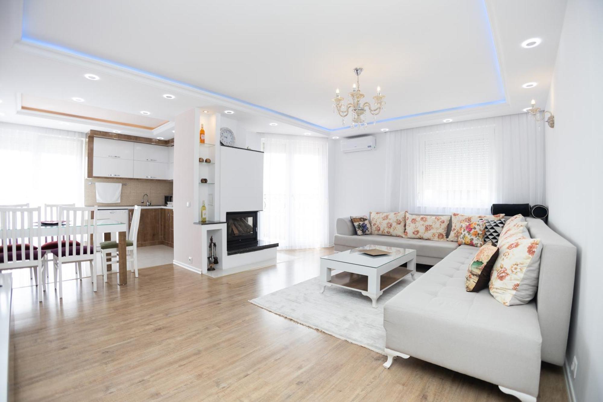 Dodona Aparthotel In Prishtina 프리슈티나 외부 사진